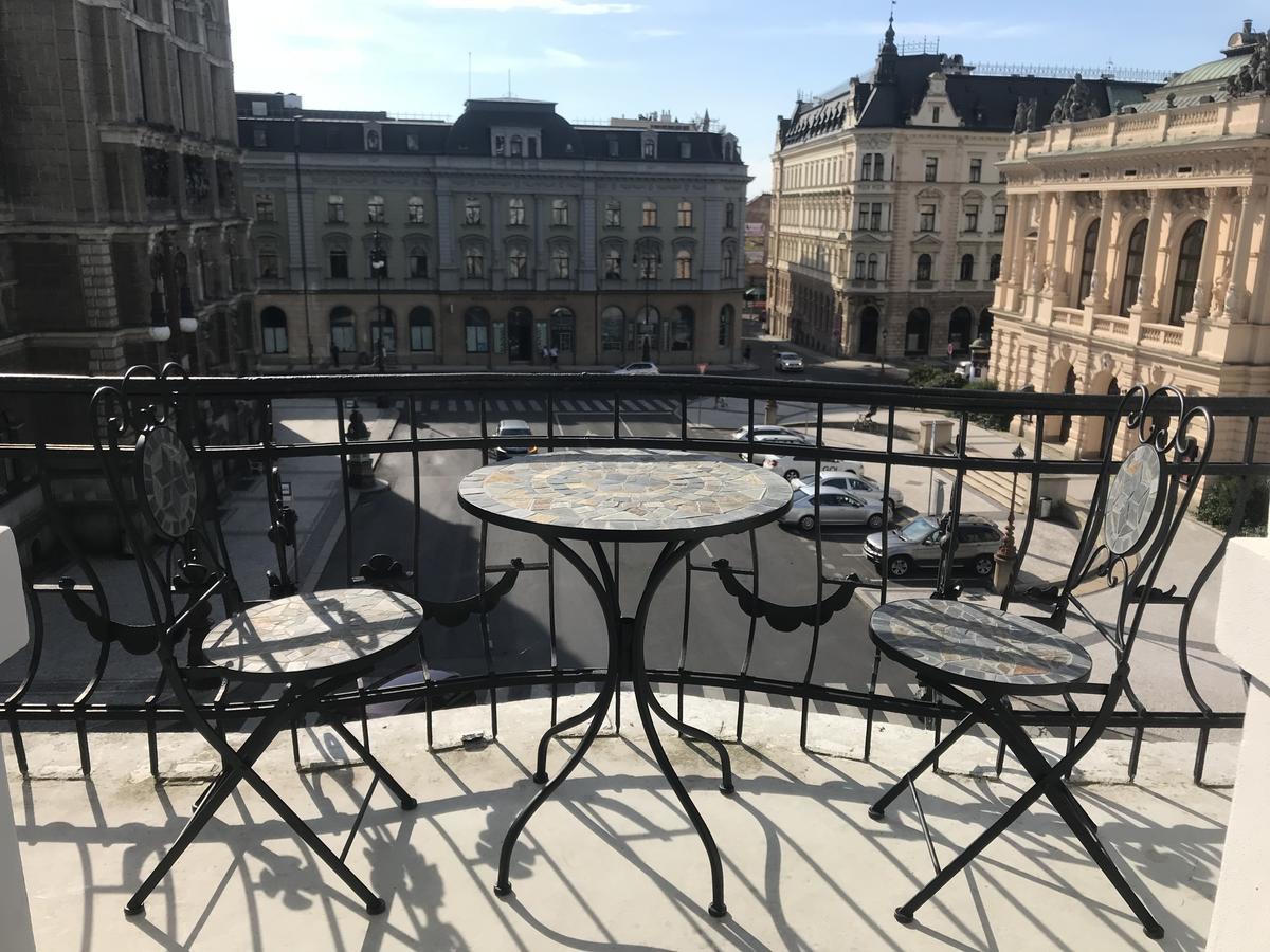 Old Town Boutique Apartments Liberec Szoba fotó
